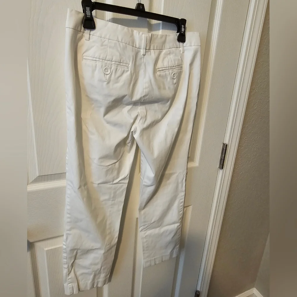 Capris - Picture 3 of 4